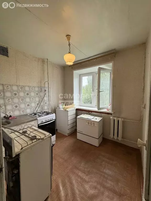 2-комнатная квартира: Рошаль, улица Октябрьской Революции, 15 (44.5 м) - Фото 0