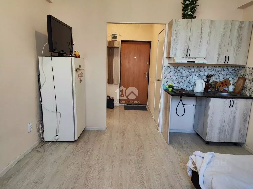 Комната Новосибирская область, Новосибирск ул. Королева, 32 (20.0 м) - Фото 2