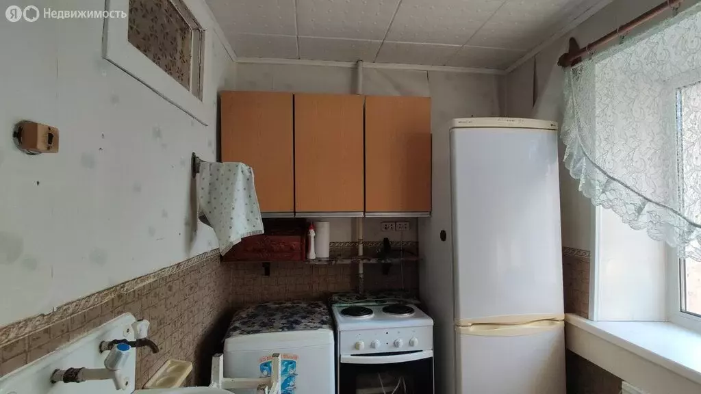 3-комнатная квартира: село Чугуевка, улица Комарова, 12 (59.2 м) - Фото 2