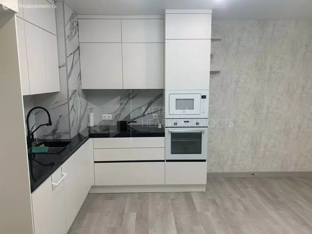 2-комнатная квартира: Тюмень, Алматинская улица, 12 (64.6 м) - Фото 2