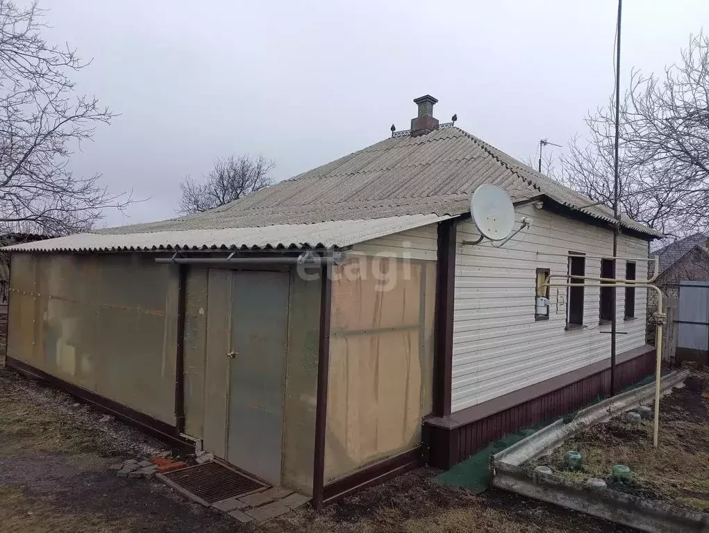 Дом в Белгородская область, Вейделевский район, с. Малакеево ул. ... - Фото 1