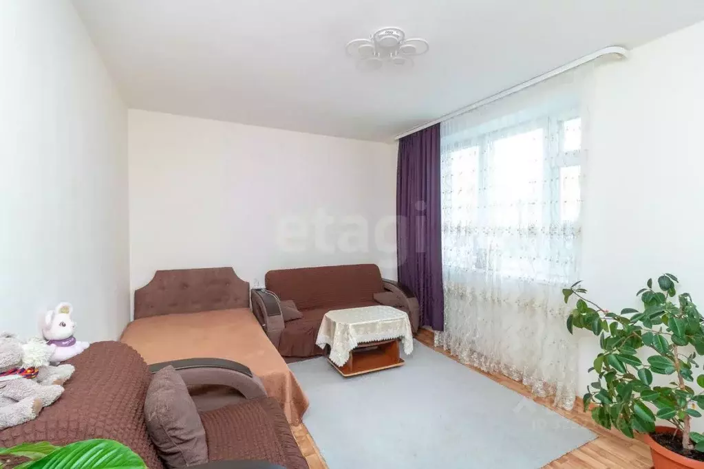 2-к кв. Тюменская область, Тюмень ул. Газовиков, 49 (43.5 м) - Фото 1