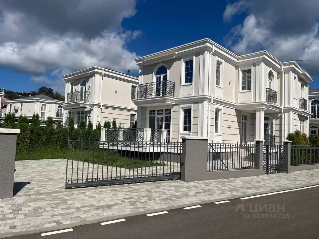 Дом в Краснодарский край, Сочи городской округ, с. Орел-Изумруд ул. ... - Фото 1