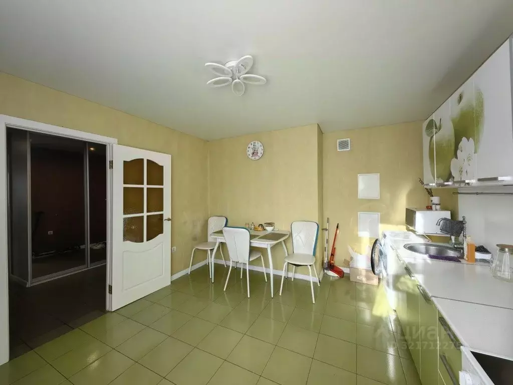 3-к кв. Омская область, Омск Пригородная ул., 23к1 (96.0 м) - Фото 1