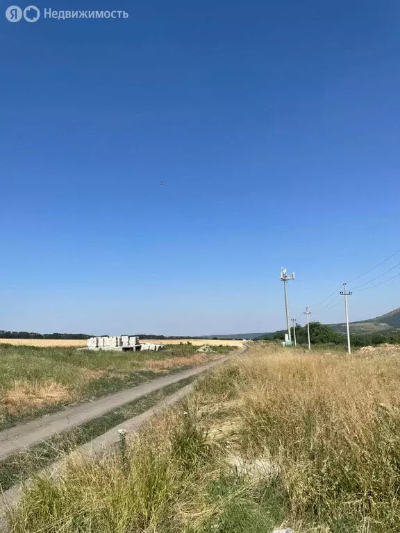Участок в Юца, улица Нижне-Ессентукская (8 м) - Фото 1