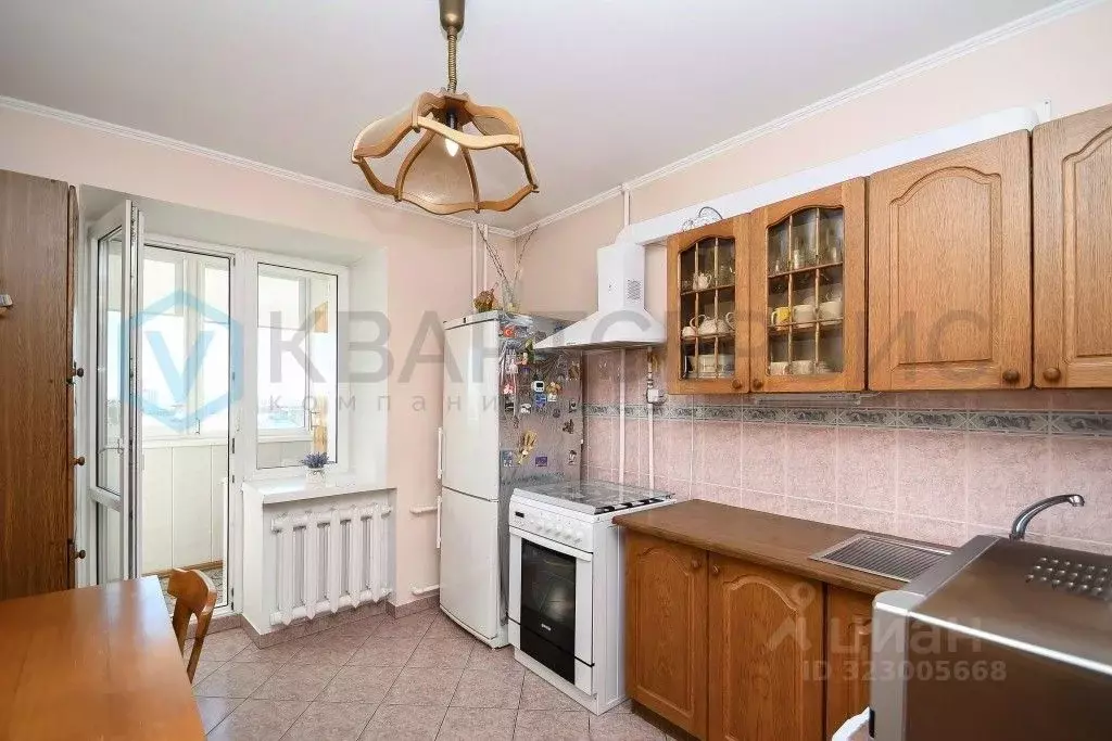 2-к кв. Омская область, Омск ул. Масленникова, 70 (52.7 м) - Фото 2