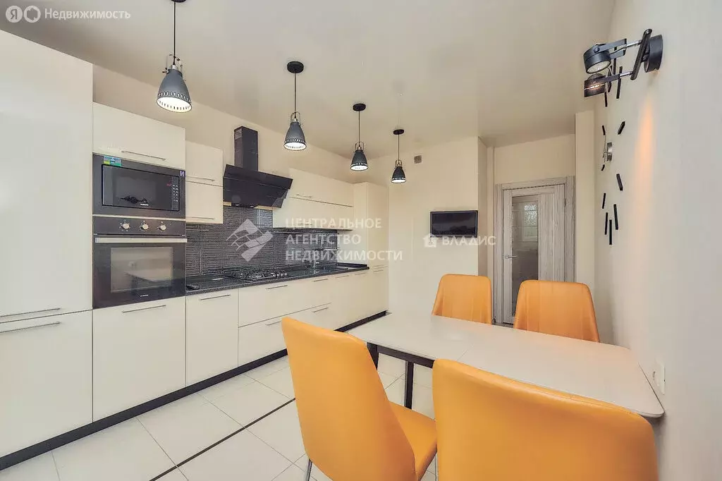2-комнатная квартира: Рязань, район Приокский, Октябрьская улица, 65к1 ... - Фото 0