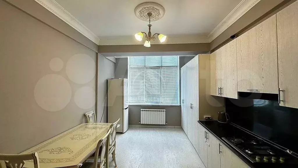 2-к. квартира, 70 м, 2/11 эт. - Фото 1
