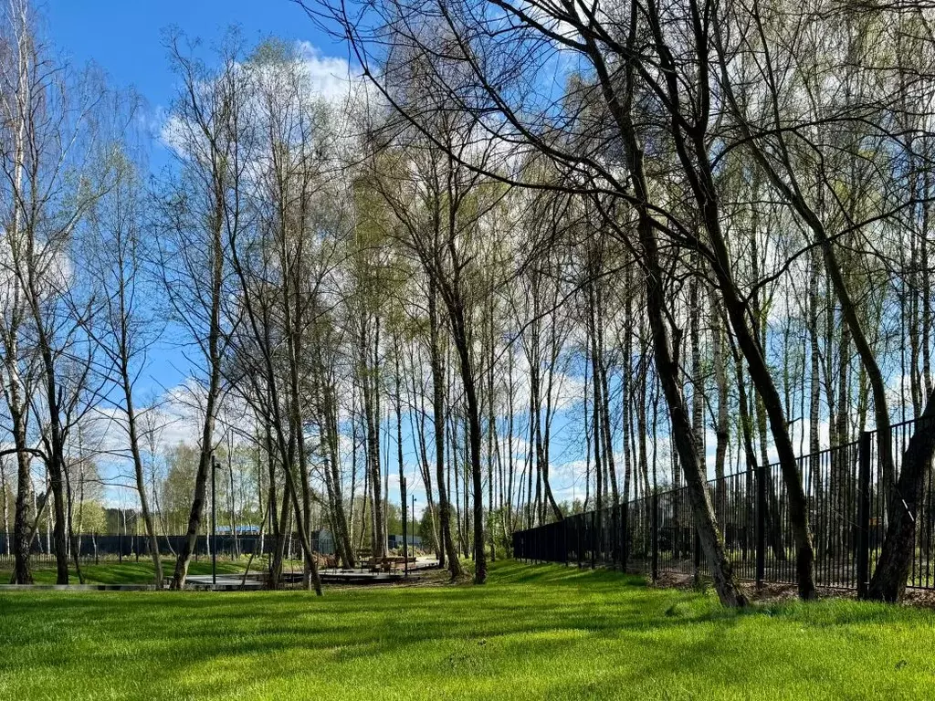 Участок в Московская область, Красногорск городской округ, д. ... - Фото 1