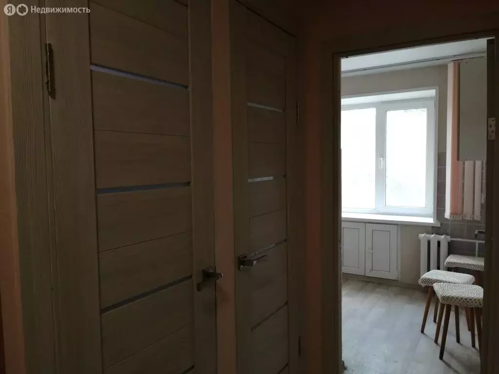3-комнатная квартира: Рыбное, Юбилейная улица, 3 (57 м) - Фото 0