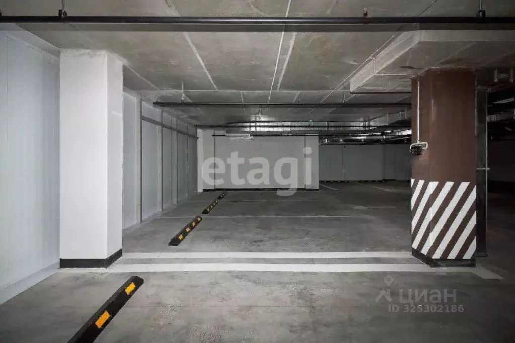 Гараж в Тюменская область, Тюмень ул. Новоселов, 94 (13 м) - Фото 1