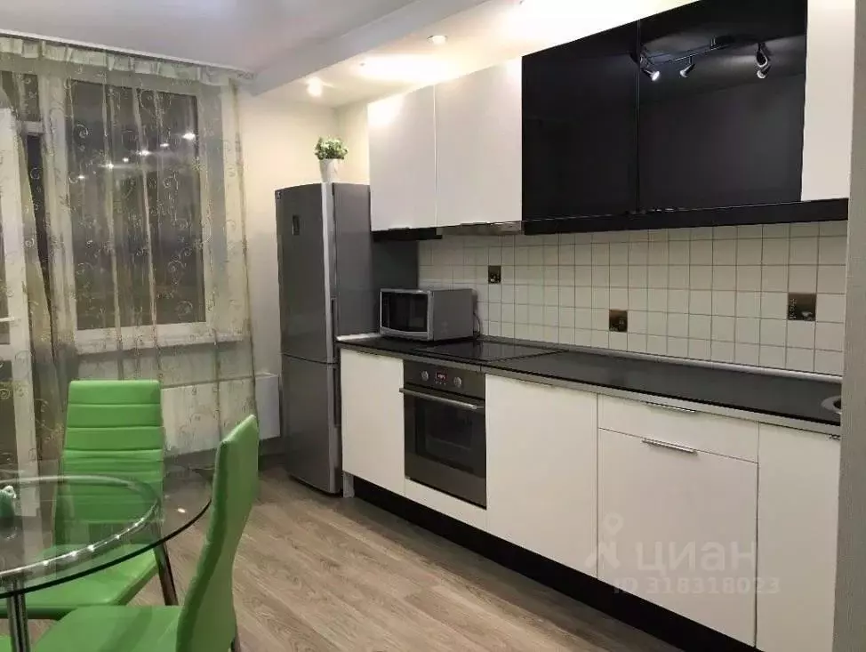 4-к кв. Саха (Якутия), Якутск ул. Аммосова, 4/1 (71.0 м) - Фото 0