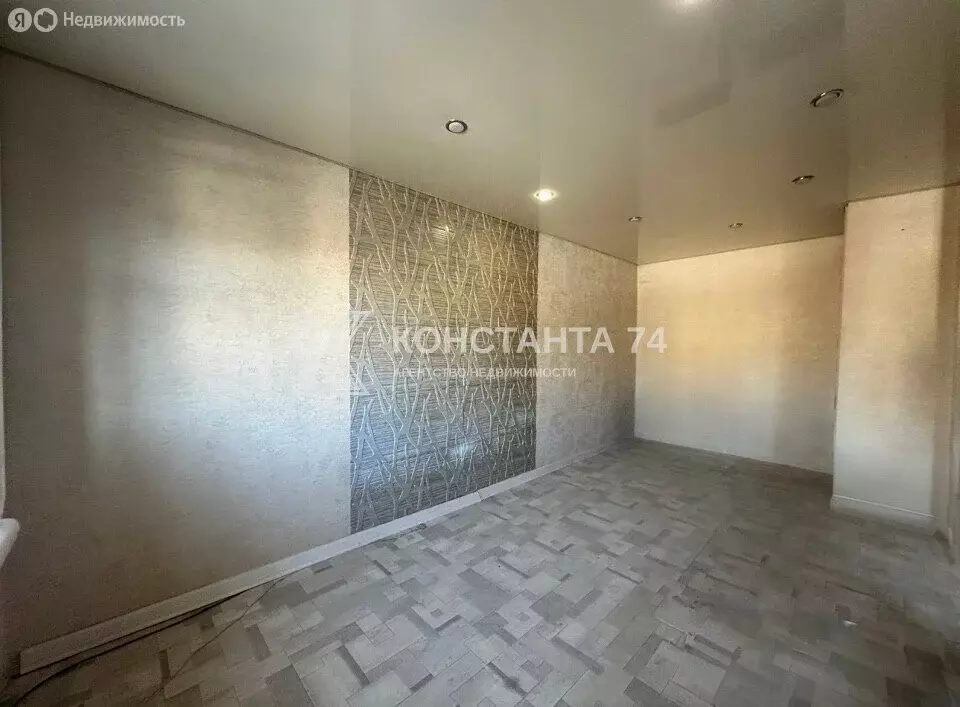 1-комнатная квартира: Чебаркуль, улица Крупской, 18 (29 м) - Фото 1