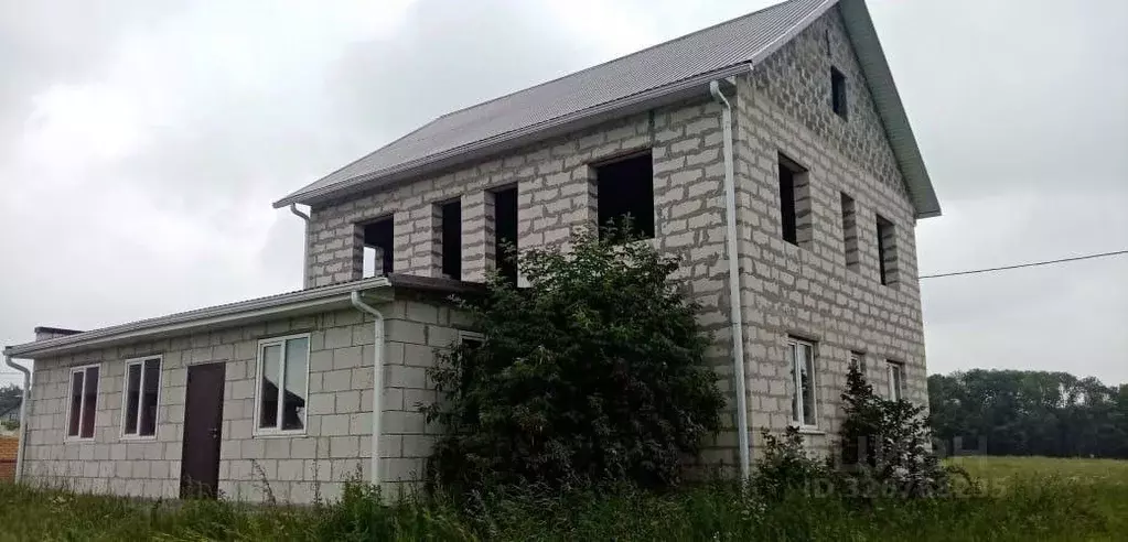 Дом в Белгородская область, Яковлевский муниципальный округ, с. ... - Фото 1