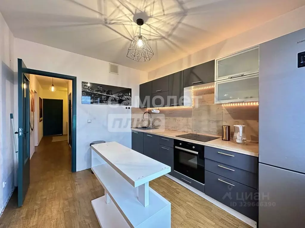 3-к кв. Москва Большая Очаковская ул., 12к3 (87.1 м) - Фото 1