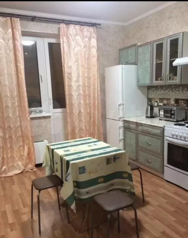 2-к. квартира, 67 м, 1/15 эт. - Фото 1