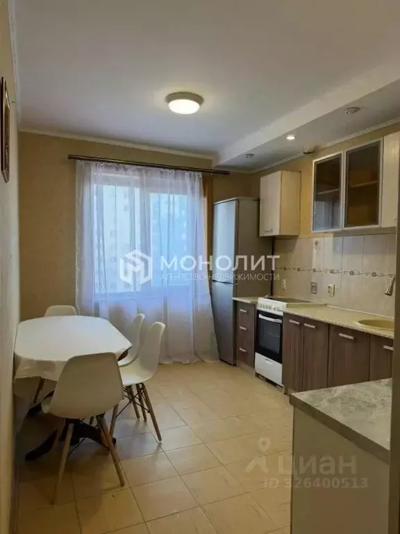 3-к кв. Белгородская область, Старый Оскол Жукова мкр, 27 (64.0 м) - Фото 1