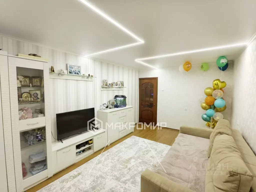 2-к кв. Брянская область, Брянск Уральский пер., 10 (55.7 м) - Фото 1