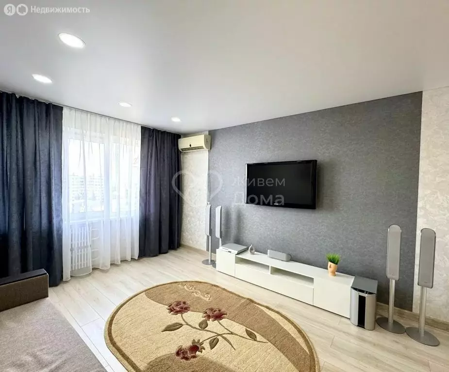 3-комнатная квартира: Волгоград, улица Землячки, 62А (69 м) - Фото 1
