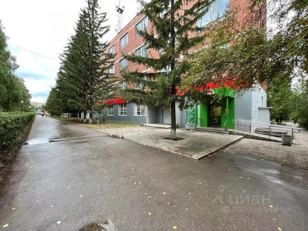Помещение свободного назначения в Самарская область, Тольятти бул. ... - Фото 1