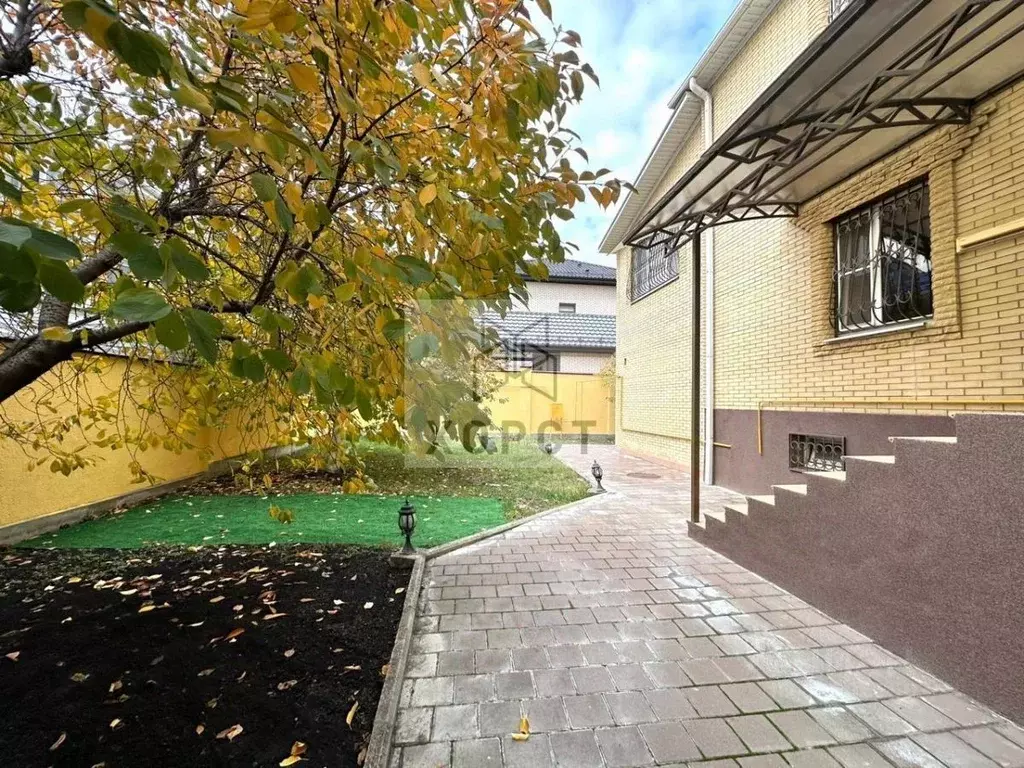 Дом в Ставропольский край, Ставрополь ул. Чехова, 27 (236 м) - Фото 1