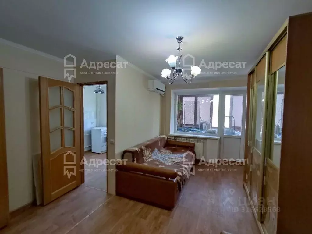 1-к кв. Волгоградская область, Волгоград ул. Кирова, 126 (32.0 м) - Фото 0