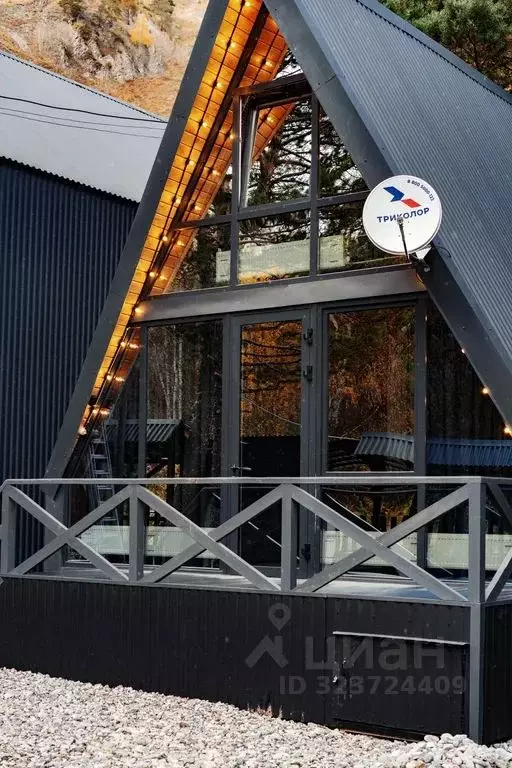 Дом в Кабардино-Балкария, Эльбрусский район, с. Терскол ул. ... - Фото 1