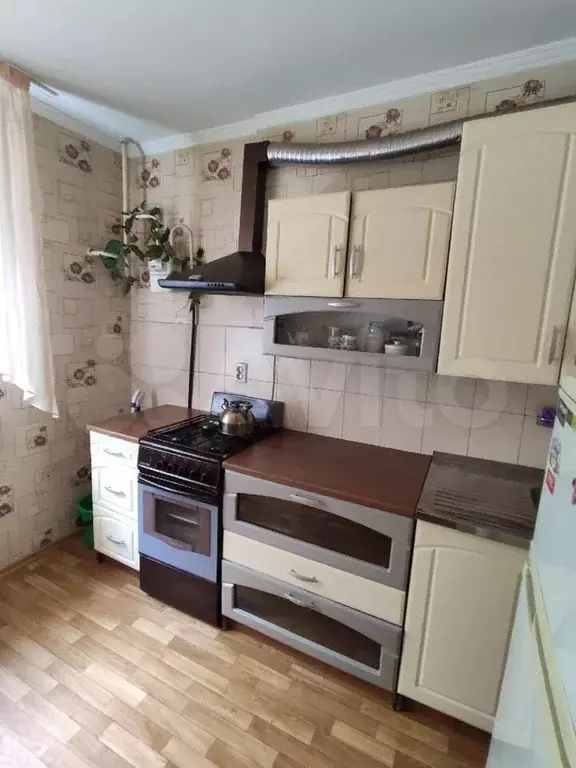 2-к. квартира, 54 м, 1/9 эт. - Фото 0