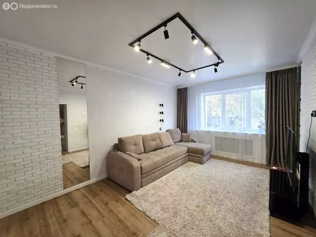 Дом в Орск, посёлок ОЗТП, улица Есенина (290.7 м) - Фото 1