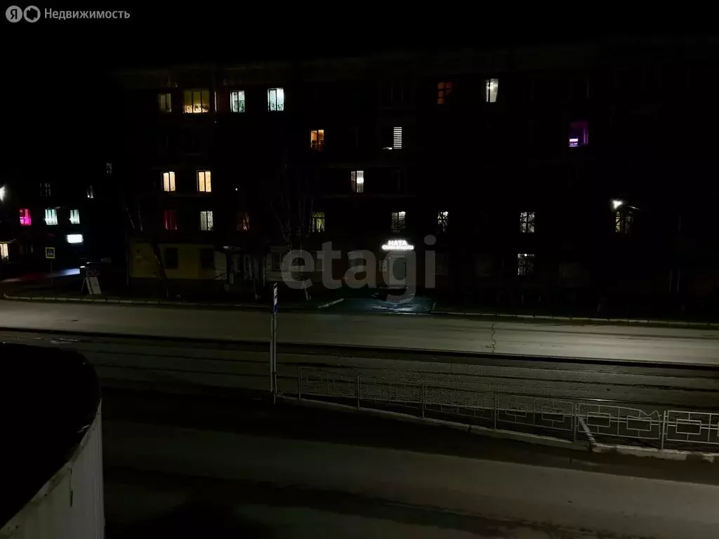 4-комнатная квартира: Златоуст, улица Карла Маркса, 9 (102 м) - Фото 1