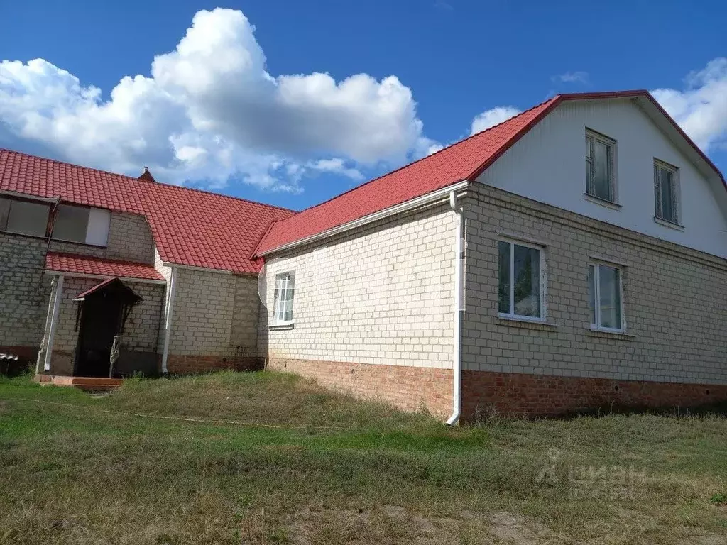 Дом в Белгородская область, Волоконовка рп ул. Буденного (245 м) - Фото 1