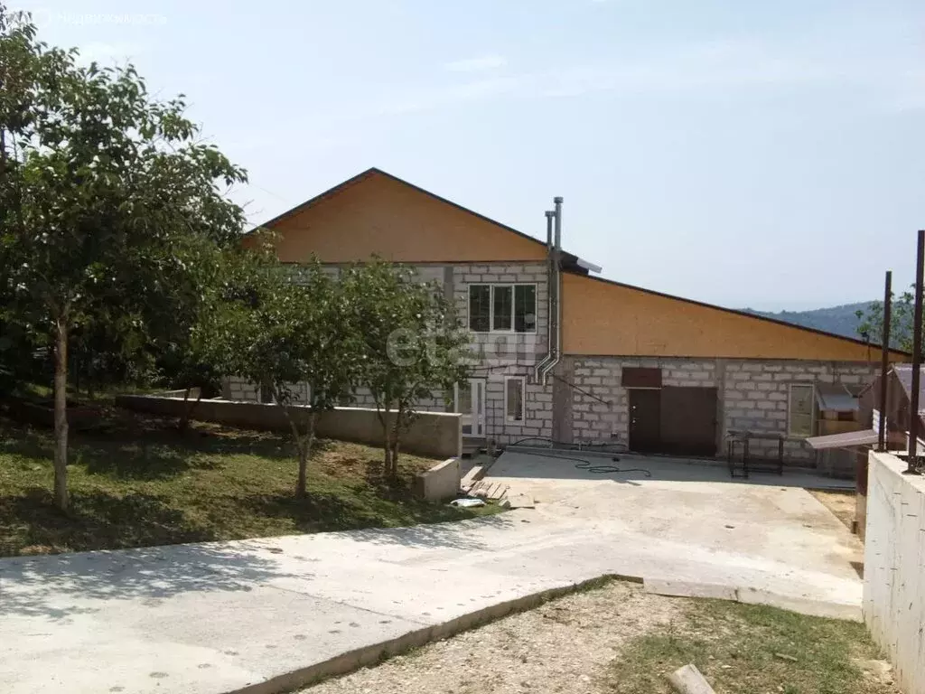 Дом в село Верхнениколаевское, Николаевская улица (363 м) - Фото 1