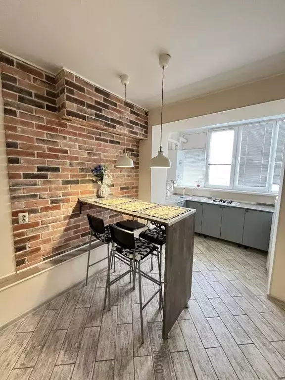 1-к кв. Астраханская область, Астрахань Волжская ул., 54 (50.0 м) - Фото 1