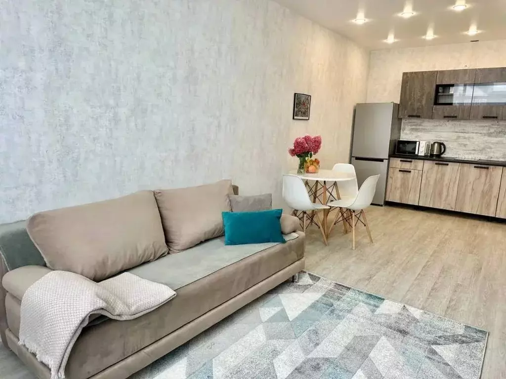 1-к кв. Тюменская область, Тюмень ул. Тимофея Чаркова, 87 (41.0 м) - Фото 1