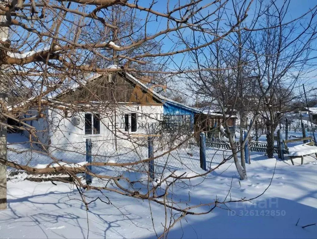 Дом в Крым, Кировский район, с. Журавки ул. Октябрьская, 54 (47 м) - Фото 1