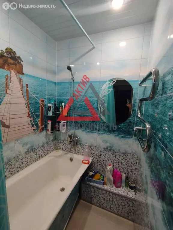 4-комнатная квартира: Каменск-Уральский, улица Строителей, 44 (74 м) - Фото 1