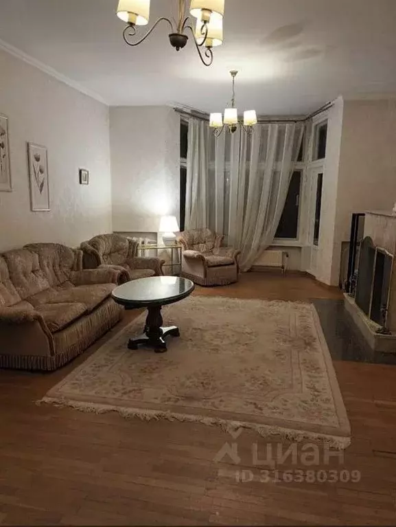 Дом в Московская область, Одинцовский городской округ, Ларюшино-2 ... - Фото 0