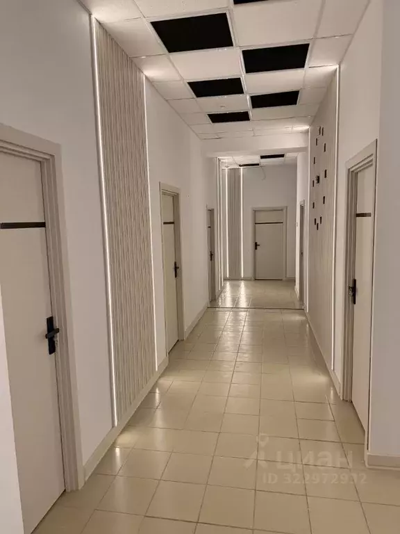 Помещение свободного назначения в Чувашия, Чебоксары ул. 50 лет ... - Фото 1