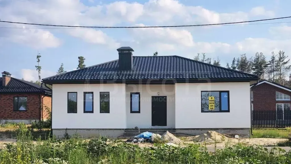 Дом в Воронежская область, Рамонский район, с. Ямное пер. Баррикадный, ... - Фото 1