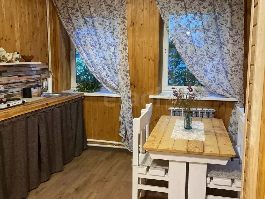 Дом в Тверская область, Осташков ул. Урицкого, 34 (200 м) - Фото 1