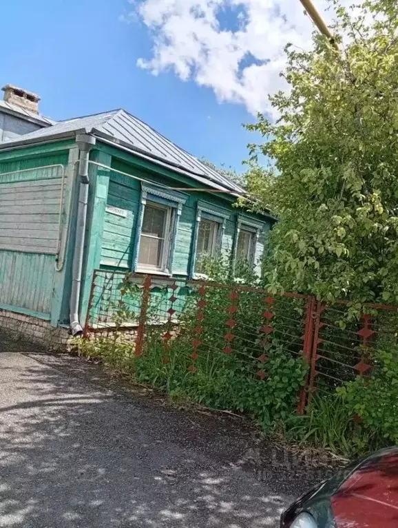 Дом в Липецкая область, пос. Добринка ул. Маяковского, 1 (100 м) - Фото 1