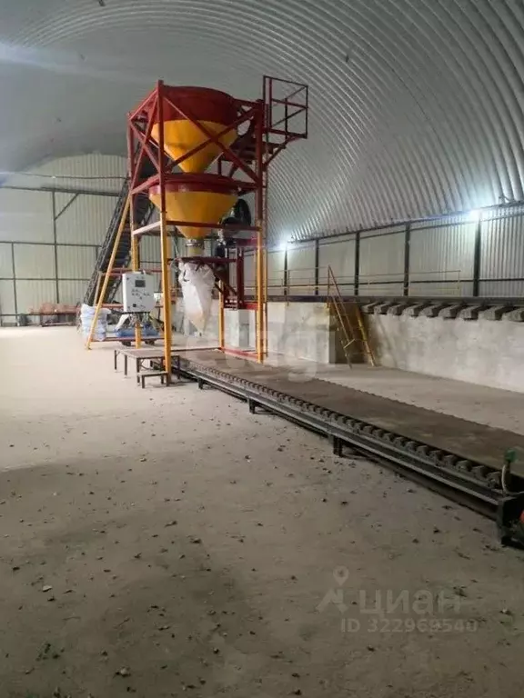 Склад в Ростовская область, Азовский район, с. Самарское пер. Жданова ... - Фото 0