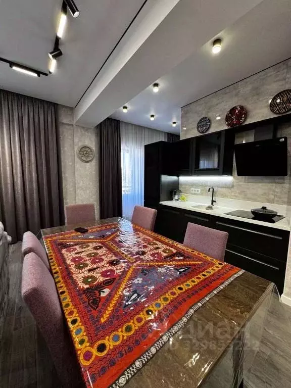2-к кв. Ставропольский край, Кисловодск ул. 8 Марта, 37 (90.0 м) - Фото 1