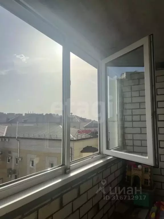 2-к кв. Брянская область, Брянск ул. Металлистов, 2 (78.0 м) - Фото 1