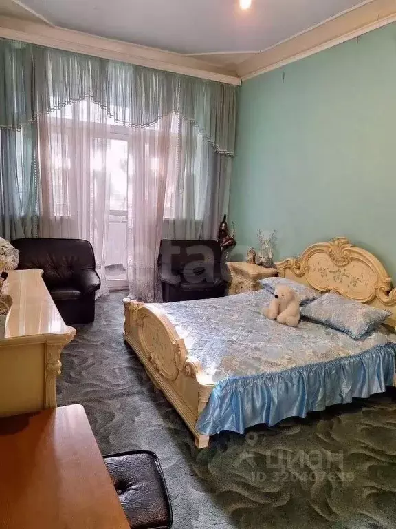 3-к кв. Ростовская область, Ростов-на-Дону Таганрогская ул., 135 (84.0 ... - Фото 1