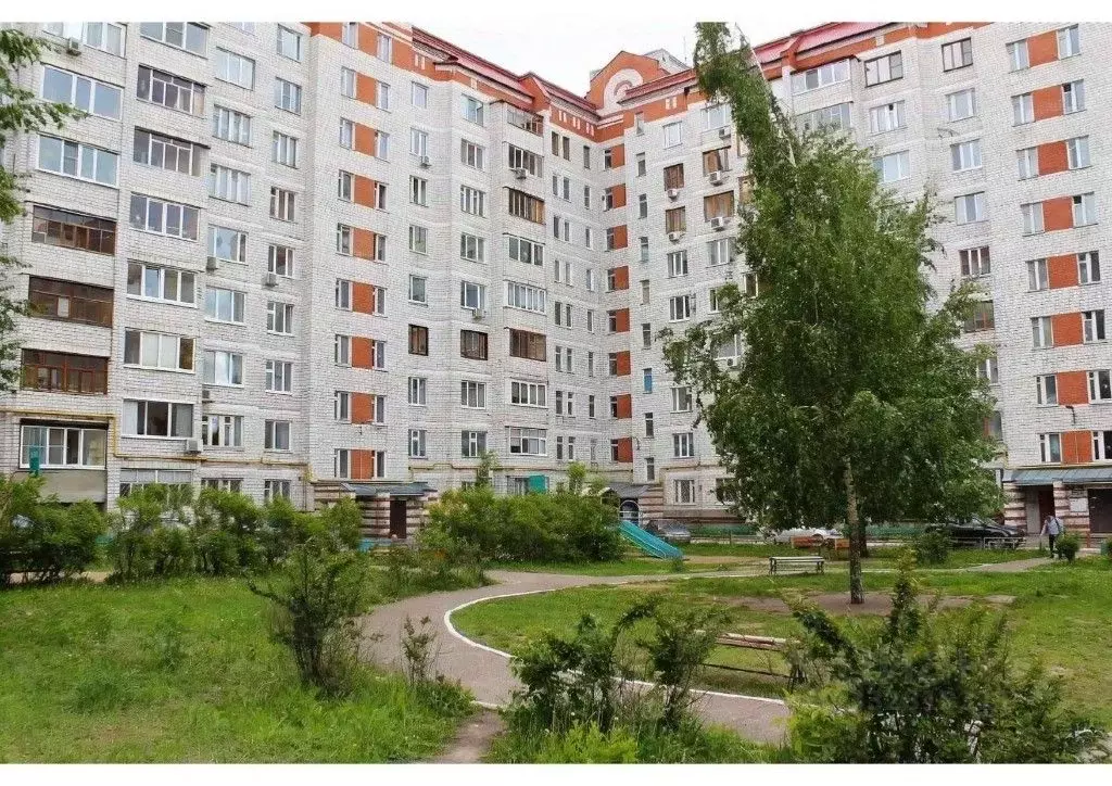 3-к кв. Татарстан, Казань ул. Аделя Кутуя, 46 (136.6 м) - Фото 1