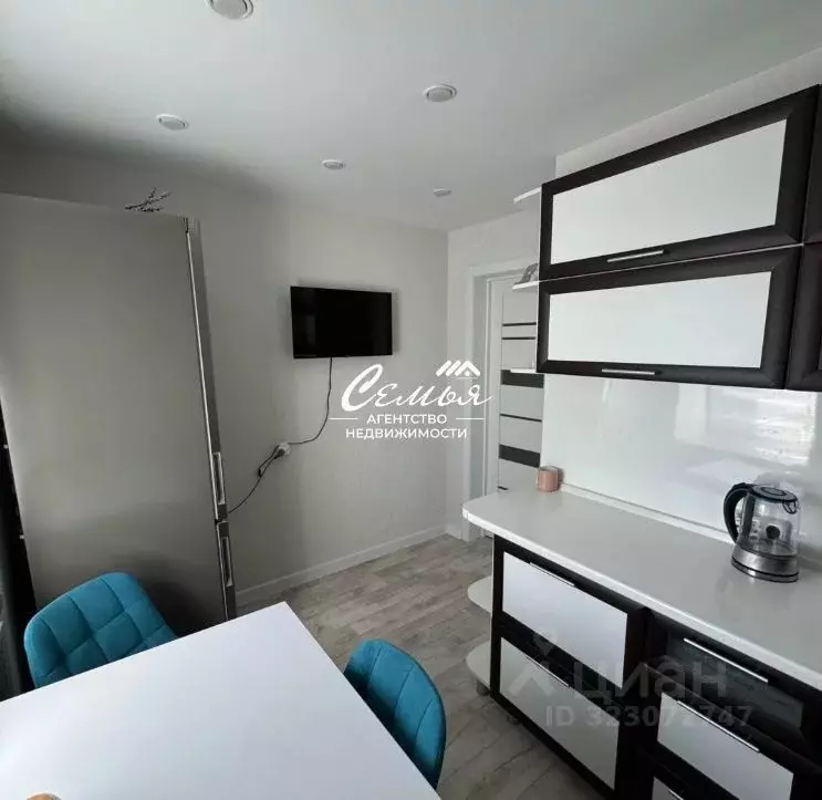 4-к кв. Тюменская область, Заводоуковск Профсоюзная ул., 2А (73.3 м) - Фото 0