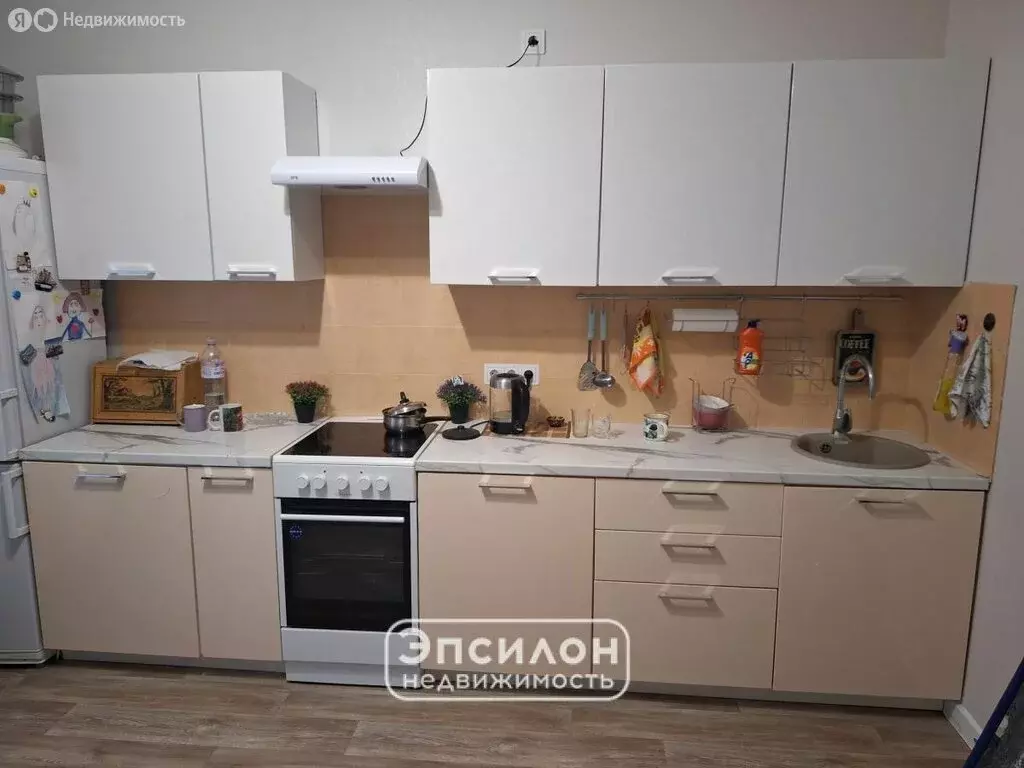 3-комнатная квартира: Курск, проспект Надежды Плевицкой, 15 (73.6 м) - Фото 1