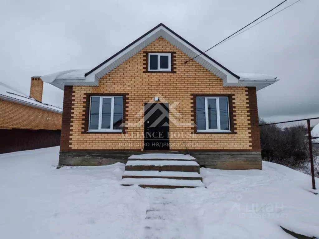 Дом в Татарстан, Казань ул. Современников (100 м) - Фото 1