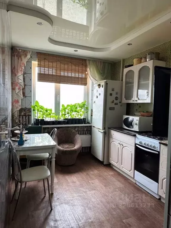 2-к кв. Пермский край, Губаха Октябрьский просп., 9 (48.6 м) - Фото 1